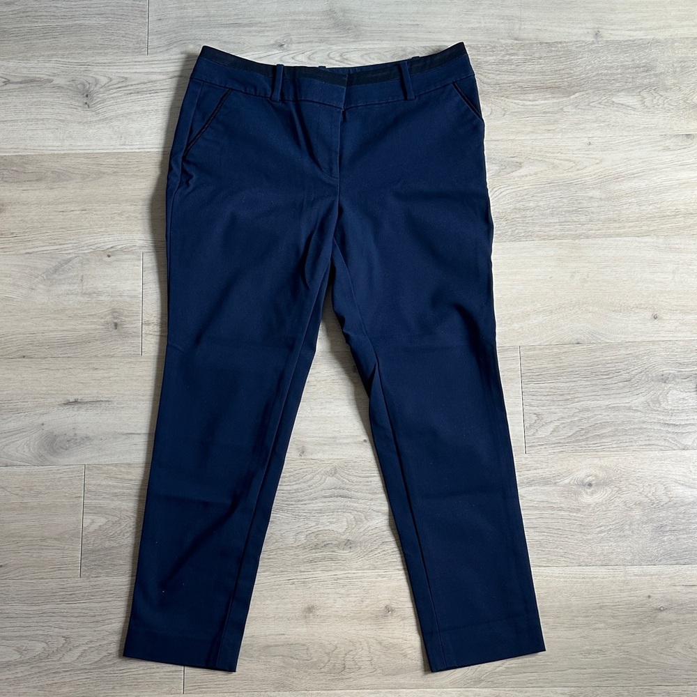 Ann Taylor Women's Navy Straight Leg Pants with Black Details Size 6P